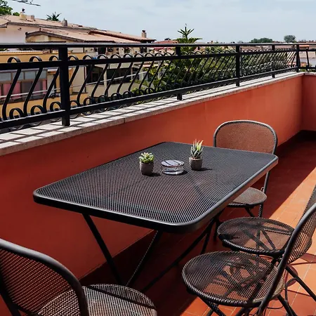 Erasi Guest house 3*